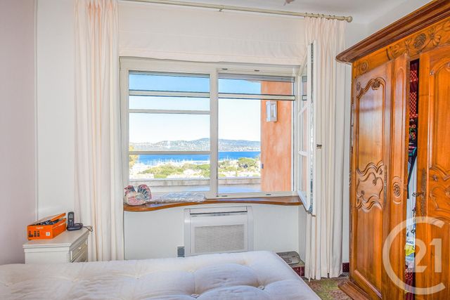 Afficher la photo en grand maison à vendre - 8 pièces - 226.0 m2 - CAVALAIRE SUR MER - 83 - PROVENCE-ALPES-COTE-D-AZUR - Century 21 Bianchi Transactions