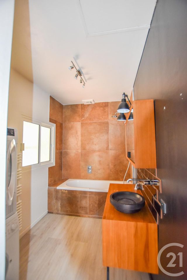 Afficher la photo en grand maison à vendre - 8 pièces - 226.0 m2 - CAVALAIRE SUR MER - 83 - PROVENCE-ALPES-COTE-D-AZUR - Century 21 Bianchi Transactions
