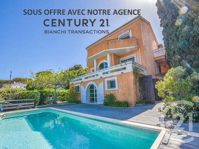 Afficher la photo en grand maison à vendre - 8 pièces - 226.0 m2 - CAVALAIRE SUR MER - 83 - PROVENCE-ALPES-COTE-D-AZUR - Century 21 Bianchi Transactions