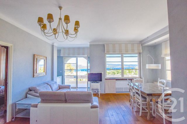 Afficher la photo en grand maison à vendre - 8 pièces - 226.0 m2 - CAVALAIRE SUR MER - 83 - PROVENCE-ALPES-COTE-D-AZUR - Century 21 Bianchi Transactions