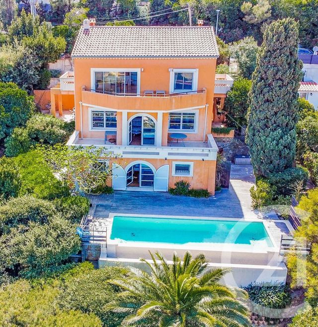 Afficher la photo en grand maison à vendre - 8 pièces - 226.0 m2 - CAVALAIRE SUR MER - 83 - PROVENCE-ALPES-COTE-D-AZUR - Century 21 Bianchi Transactions