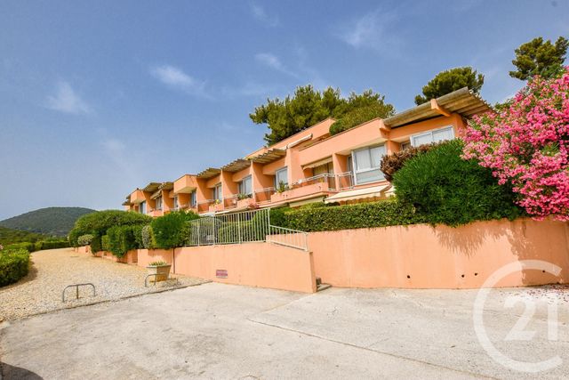Afficher la photo en grand Appartement T2 à vendre - 2 pièces - 28.0 m2 - CAVALAIRE SUR MER - 83 - PROVENCE-ALPES-COTE-D-AZUR - Century 21 Bianchi Transactions