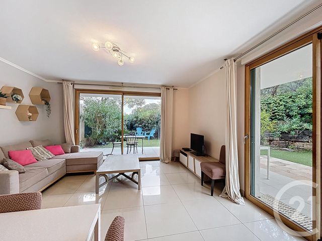 Appartement T3 à vendre - 3 pièces - 62.0 m2 - CAVALAIRE SUR MER - 83 - PROVENCE-ALPES-COTE-D-AZUR - Century 21 Bianchi Transactions