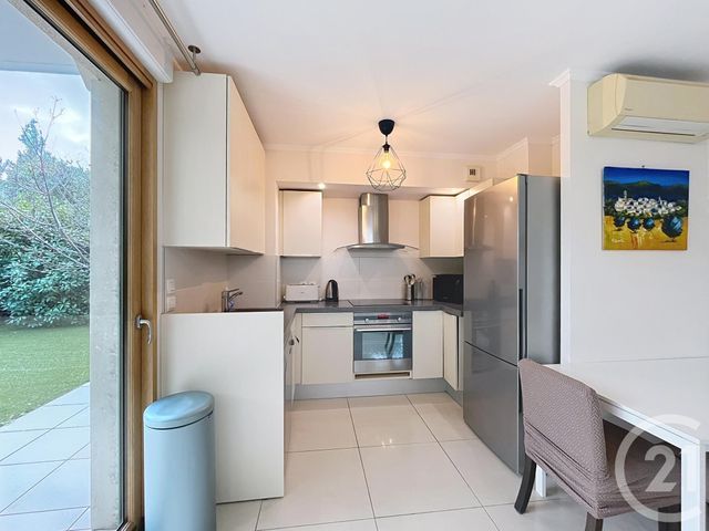 Appartement T3 à vendre - 3 pièces - 62.0 m2 - CAVALAIRE SUR MER - 83 - PROVENCE-ALPES-COTE-D-AZUR - Century 21 Bianchi Transactions