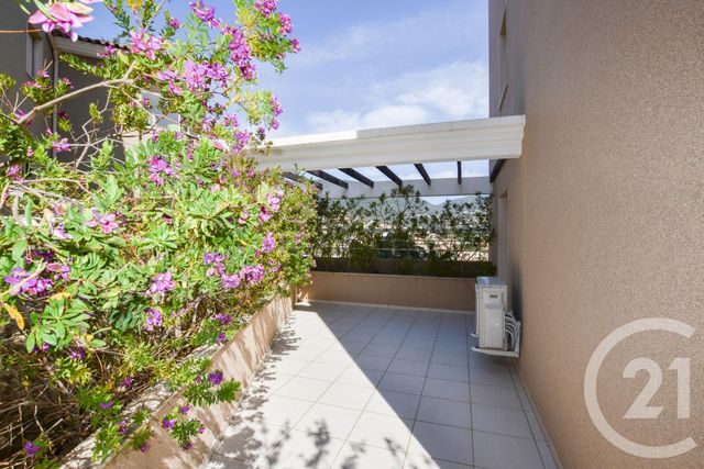 Appartement T3 à vendre - 3 pièces - 62.0 m2 - CAVALAIRE SUR MER - 83 - PROVENCE-ALPES-COTE-D-AZUR - Century 21 Bianchi Transactions