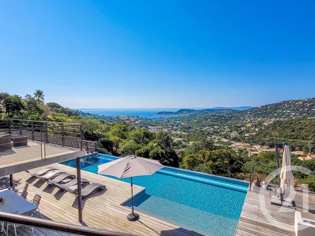 maison à vendre - 8 pièces - 250.0 m2 - CAVALAIRE SUR MER - 83 - PROVENCE-ALPES-COTE-D-AZUR - Century 21 Bianchi Transactions
