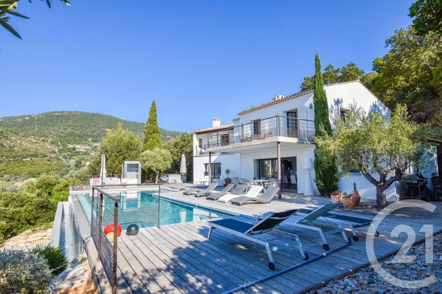 maison à vendre - 8 pièces - 250.0 m2 - CAVALAIRE SUR MER - 83 - PROVENCE-ALPES-COTE-D-AZUR - Century 21 Bianchi Transactions