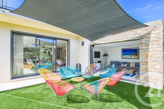 Afficher la photo en grand maison à vendre - 6 pièces - 300.0 m2 - LA CROIX VALMER - 83 - PROVENCE-ALPES-COTE-D-AZUR - Century 21 Bianchi Transactions