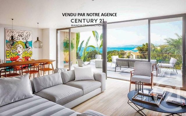 Appartement T4 à vendre - 4 pièces - 138.0 m2 - LE LAVANDOU - 83 - PROVENCE-ALPES-COTE-D-AZUR - Century 21 Bianchi Transactions