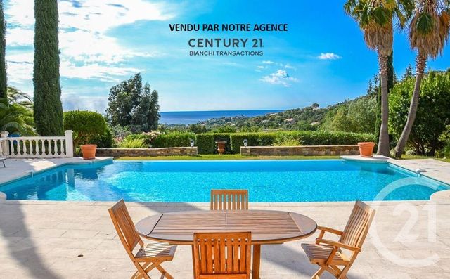 maison à vendre - 7 pièces - 230.0 m2 - CAVALAIRE SUR MER - 83 - PROVENCE-ALPES-COTE-D-AZUR - Century 21 Bianchi Transactions