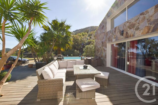 maison à vendre - 6 pièces - 554.0 m2 - LE LAVANDOU - 83 - PROVENCE-ALPES-COTE-D-AZUR - Century 21 Bianchi Transactions