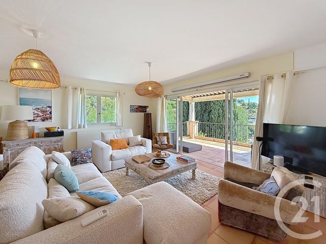 maison à vendre - 8 pièces - 240.0 m2 - CAVALAIRE SUR MER - 83 - PROVENCE-ALPES-COTE-D-AZUR - Century 21 Bianchi Transactions