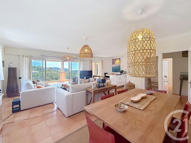 maison à vendre - 8 pièces - 240.0 m2 - CAVALAIRE SUR MER - 83 - PROVENCE-ALPES-COTE-D-AZUR - Century 21 Bianchi Transactions