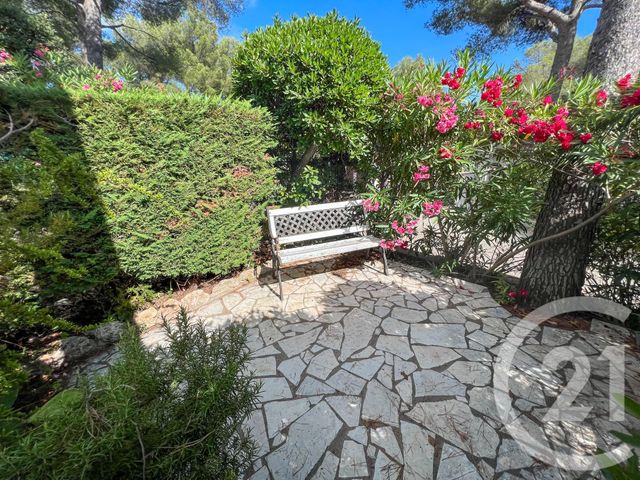 Appartement à vendre - 3 pièces - 53.86 m2 - CAVALAIRE SUR MER - 83 - PROVENCE-ALPES-COTE-D-AZUR - Century 21 Bianchi Transactions