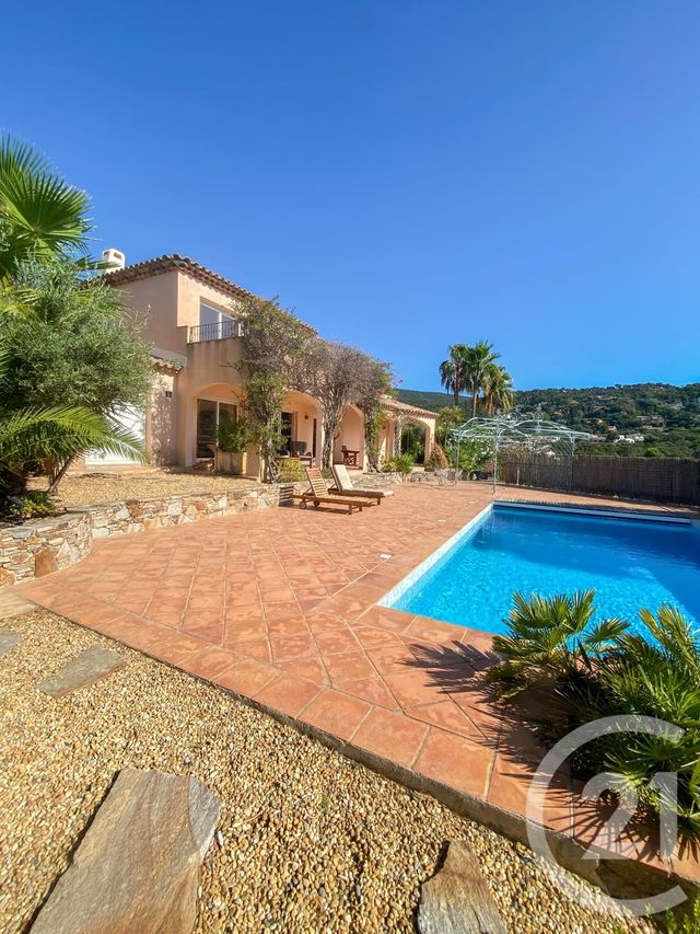 Afficher la photo en grand maison à vendre - 7 pièces - 180.0 m2 - CAVALAIRE SUR MER - 83 - PROVENCE-ALPES-COTE-D-AZUR - Century 21 Bianchi Transactions