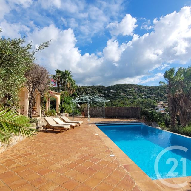 Afficher la photo en grand maison à vendre - 7 pièces - 180.0 m2 - CAVALAIRE SUR MER - 83 - PROVENCE-ALPES-COTE-D-AZUR - Century 21 Bianchi Transactions