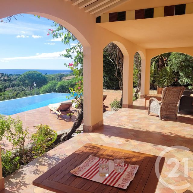 Afficher la photo en grand maison à vendre - 7 pièces - 180.0 m2 - CAVALAIRE SUR MER - 83 - PROVENCE-ALPES-COTE-D-AZUR - Century 21 Bianchi Transactions