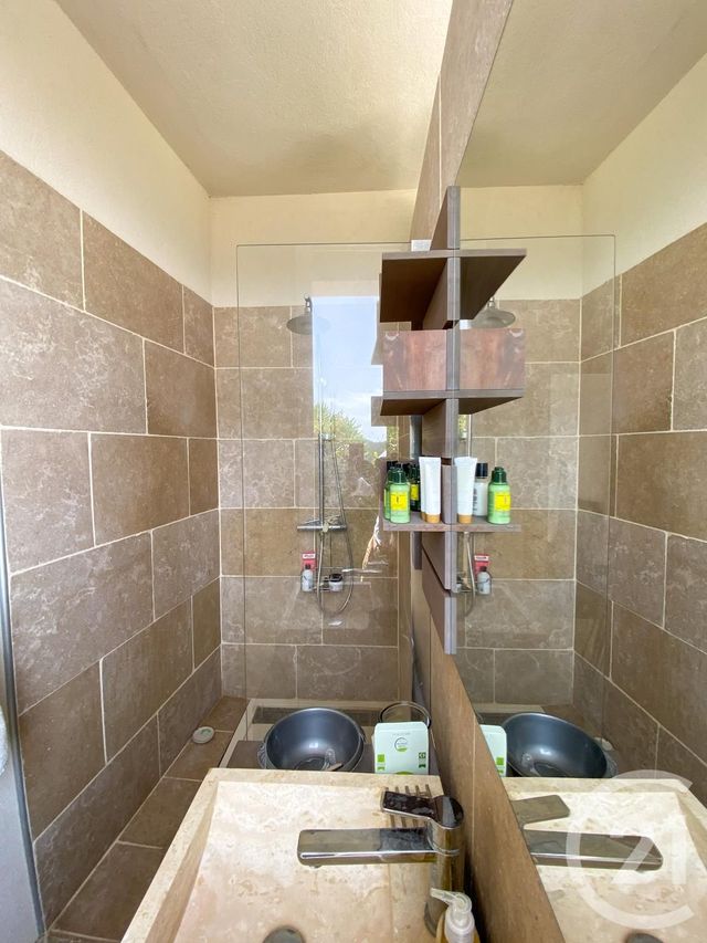 Appartement à vendre - 3 pièces - 63.23 m2 - CAVALAIRE SUR MER - 83 - PROVENCE-ALPES-COTE-D-AZUR - Century 21 Bianchi Transactions