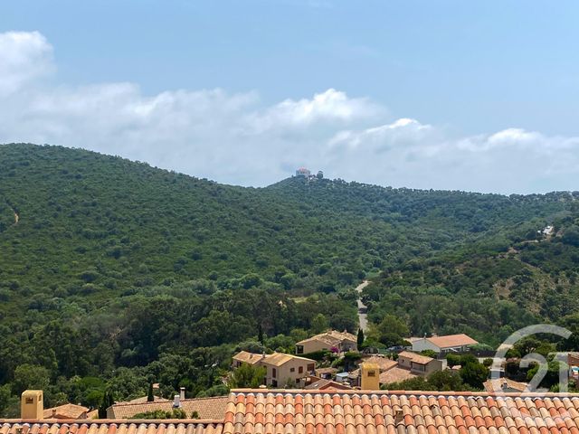 Appartement à vendre - 3 pièces - 63.23 m2 - CAVALAIRE SUR MER - 83 - PROVENCE-ALPES-COTE-D-AZUR - Century 21 Bianchi Transactions