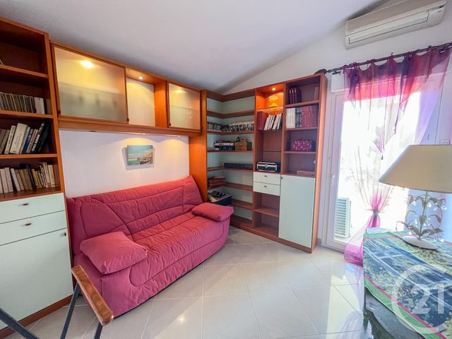 Afficher la photo en grand Appartement à vendre - 4 pièces - 89.0 m2 - CAVALAIRE SUR MER - 83 - PROVENCE-ALPES-COTE-D-AZUR - Century 21 Bianchi Transactions