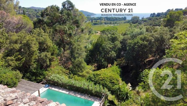 maison à vendre - 5 pièces - 182.7 m2 - LA CROIX VALMER - 83 - PROVENCE-ALPES-COTE-D-AZUR - Century 21 Bianchi Transactions