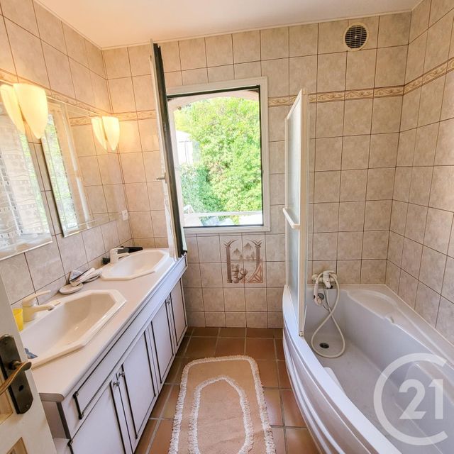 maison à vendre - 12 pièces - 220.0 m2 - CAVALAIRE SUR MER - 83 - PROVENCE-ALPES-COTE-D-AZUR - Century 21 Bianchi Transactions