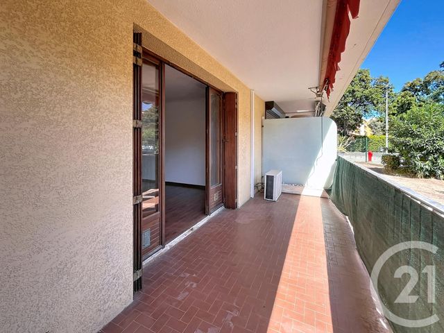 Appartement Studio à vendre - 1 pièce - 37.41 m2 - CAVALAIRE SUR MER - 83 - PROVENCE-ALPES-COTE-D-AZUR - Century 21 Bianchi Transactions