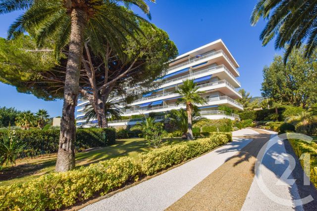 Appartement T3 à vendre - 3 pièces - 70.55 m2 - CAVALAIRE SUR MER - 83 - PROVENCE-ALPES-COTE-D-AZUR - Century 21 Bianchi Transactions