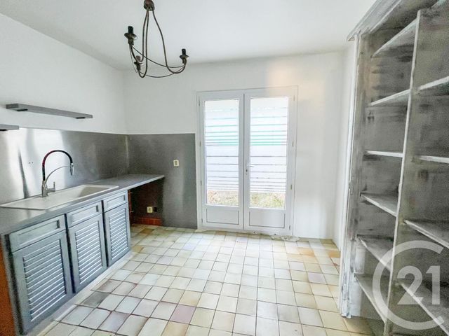 Appartement à vendre - 4 pièces - 112.04 m2 - LA CROIX VALMER - 83 - PROVENCE-ALPES-COTE-D-AZUR - Century 21 Bianchi Transactions