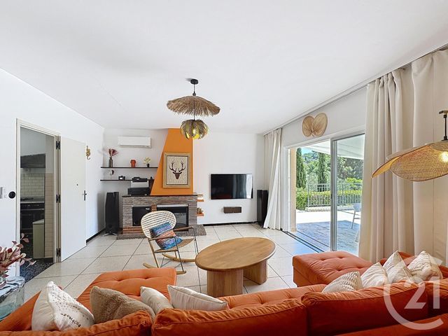 maison à vendre - 5 pièces - 137.36 m2 - CAVALAIRE SUR MER - 83 - PROVENCE-ALPES-COTE-D-AZUR - Century 21 Bianchi Transactions