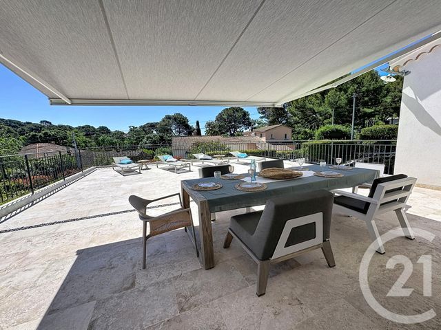 maison à vendre - 5 pièces - 137.36 m2 - CAVALAIRE SUR MER - 83 - PROVENCE-ALPES-COTE-D-AZUR - Century 21 Bianchi Transactions