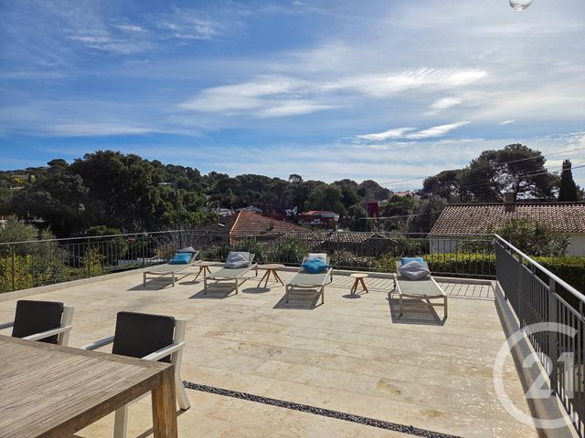 maison à vendre - 5 pièces - 120.0 m2 - CAVALAIRE SUR MER - 83 - PROVENCE-ALPES-COTE-D-AZUR - Century 21 Bianchi Transactions