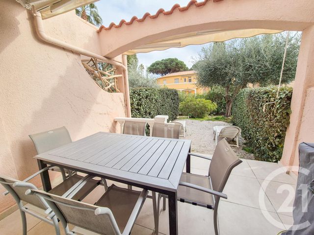 Afficher la photo en grand maison à vendre - 4 pièces - 78.0 m2 - CAVALAIRE SUR MER - 83 - PROVENCE-ALPES-COTE-D-AZUR - Century 21 Bianchi Transactions