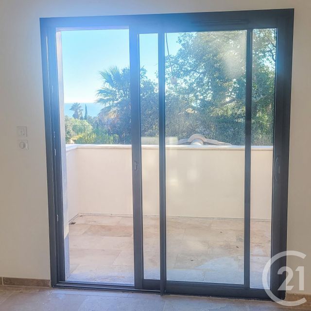 Afficher la photo en grand maison à vendre - 4 pièces - 159.0 m2 - LA CROIX VALMER - 83 - PROVENCE-ALPES-COTE-D-AZUR - Century 21 Bianchi Transactions