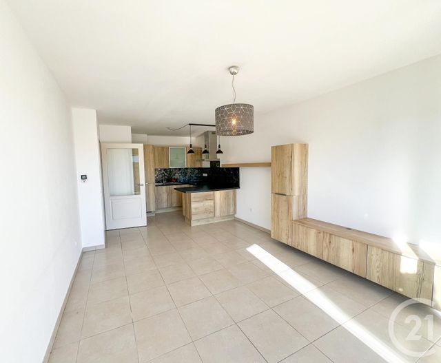 Appartement à vendre - 2 pièces - 48.0 m2 - LA CROIX VALMER - 83 - PROVENCE-ALPES-COTE-D-AZUR - Century 21 Bianchi Transactions