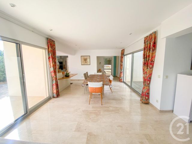 maison à vendre - 6 pièces - 191.0 m2 - CAVALAIRE SUR MER - 83 - PROVENCE-ALPES-COTE-D-AZUR - Century 21 Bianchi Transactions