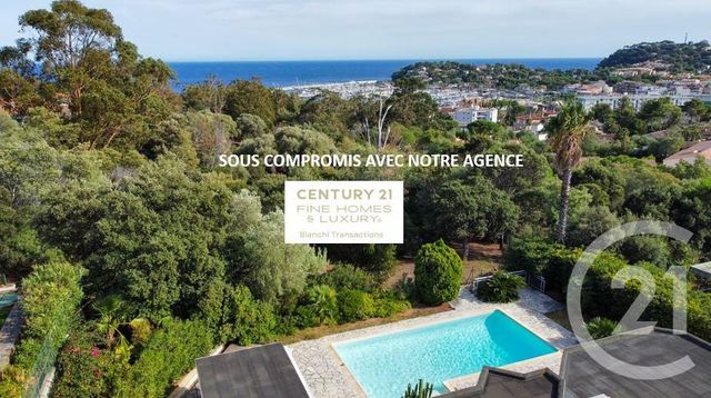 maison à vendre - 6 pièces - 191.0 m2 - CAVALAIRE SUR MER - 83 - PROVENCE-ALPES-COTE-D-AZUR - Century 21 Bianchi Transactions