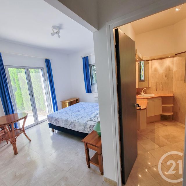 maison à vendre - 6 pièces - 191.0 m2 - CAVALAIRE SUR MER - 83 - PROVENCE-ALPES-COTE-D-AZUR - Century 21 Bianchi Transactions