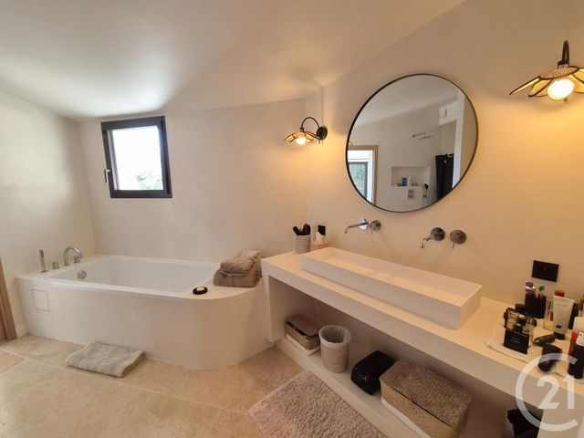 maison à vendre - 6 pièces - 210.0 m2 - CAVALAIRE SUR MER - 83 - PROVENCE-ALPES-COTE-D-AZUR - Century 21 Bianchi Transactions