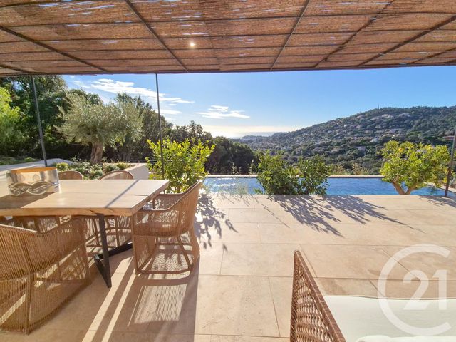 maison à vendre - 6 pièces - 210.0 m2 - CAVALAIRE SUR MER - 83 - PROVENCE-ALPES-COTE-D-AZUR - Century 21 Bianchi Transactions