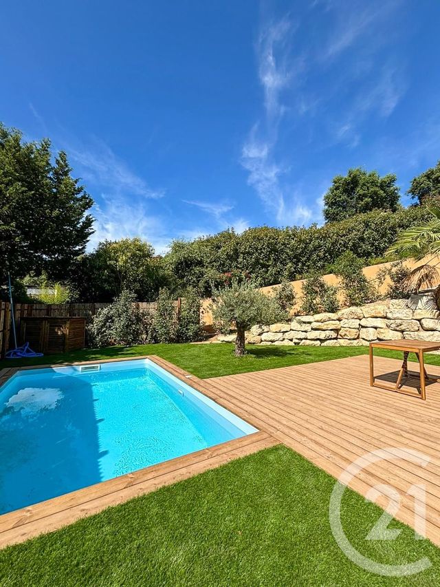 Afficher la photo en grand Appartement F3 à vendre - 3 pièces - 97.18 m2 - CAVALAIRE SUR MER - 83 - PROVENCE-ALPES-COTE-D-AZUR - Century 21 Bianchi Transactions