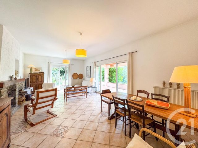 maison à vendre - 5 pièces - 121.0 m2 - LA CROIX VALMER - 83 - PROVENCE-ALPES-COTE-D-AZUR - Century 21 Bianchi Transactions