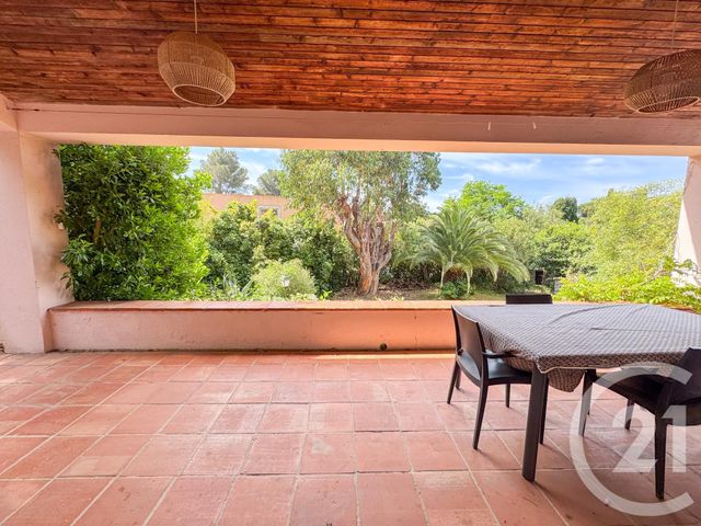 maison à vendre - 5 pièces - 121.0 m2 - LA CROIX VALMER - 83 - PROVENCE-ALPES-COTE-D-AZUR - Century 21 Bianchi Transactions