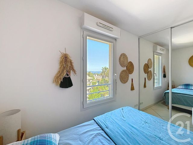 Appartement T4 à vendre - 4 pièces - 81.72 m2 - CAVALAIRE SUR MER - 83 - PROVENCE-ALPES-COTE-D-AZUR - Century 21 Bianchi Transactions