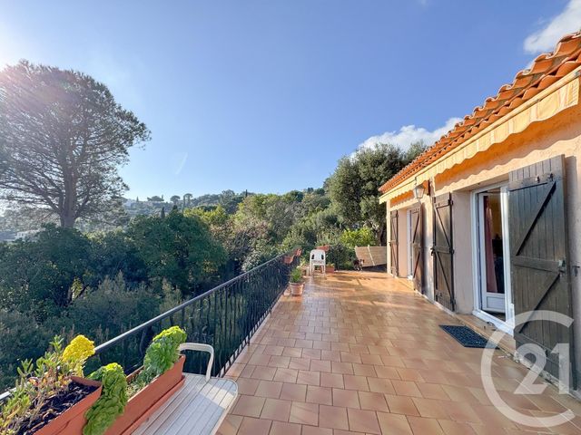 Afficher la photo en grand maison à vendre - 6 pièces - 140.0 m2 - CAVALAIRE SUR MER - 83 - PROVENCE-ALPES-COTE-D-AZUR - Century 21 Bianchi Transactions