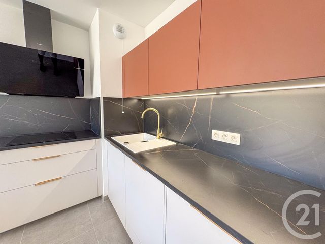 Appartement T4 à vendre - 4 pièces - 88.4 m2 - CAVALAIRE SUR MER - 83 - PROVENCE-ALPES-COTE-D-AZUR - Century 21 Bianchi Transactions