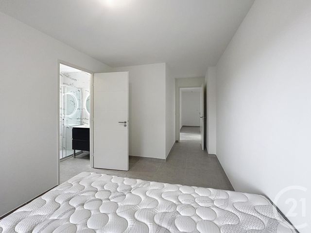 Appartement T4 à vendre - 4 pièces - 88.4 m2 - CAVALAIRE SUR MER - 83 - PROVENCE-ALPES-COTE-D-AZUR - Century 21 Bianchi Transactions