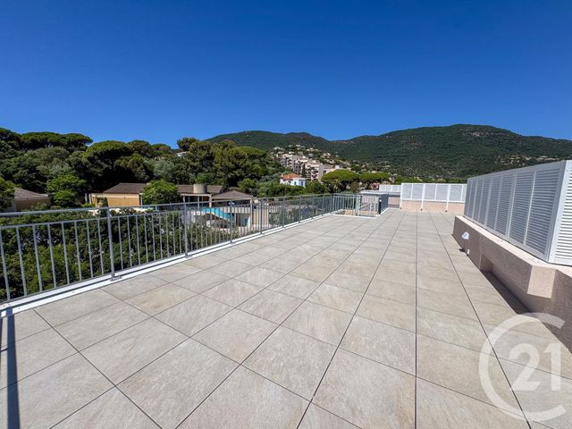 Appartement T4 à vendre - 4 pièces - 88.4 m2 - CAVALAIRE SUR MER - 83 - PROVENCE-ALPES-COTE-D-AZUR - Century 21 Bianchi Transactions