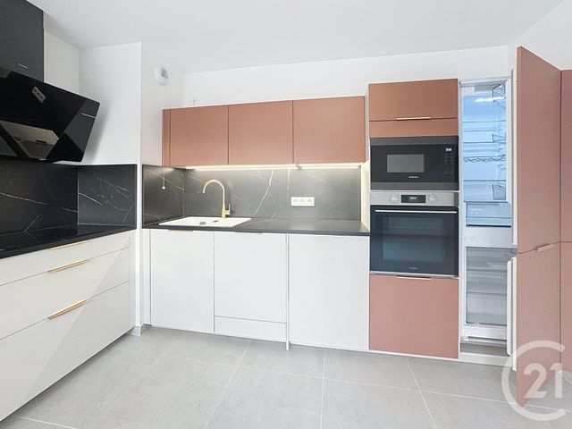 Appartement T4 à vendre - 4 pièces - 88.4 m2 - CAVALAIRE SUR MER - 83 - PROVENCE-ALPES-COTE-D-AZUR - Century 21 Bianchi Transactions