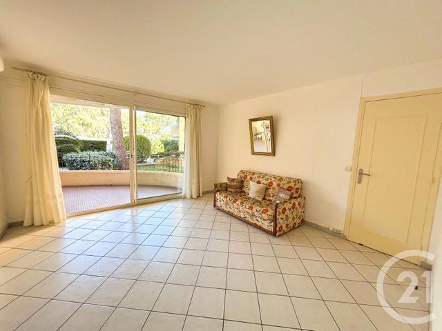 Appartement F3 à vendre - 3 pièces - 53.0 m2 - CAVALAIRE SUR MER - 83 - PROVENCE-ALPES-COTE-D-AZUR - Century 21 Bianchi Transactions